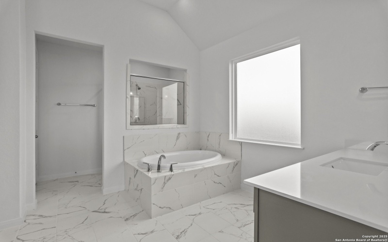 2852 Reeves Lane, Schertz, TX 78108, 4 Habitaciones Habitaciones , ,2 BañosBaños,Residential,En Venta,2852 Reeves Lane,0,1878026