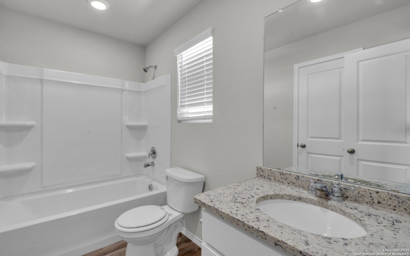 8911 N Fm 1560 305-306, San Antonio, TX 78254, ,Residential Multi Family,En Venta,8911 N Fm 1560 305-306,0,1887211