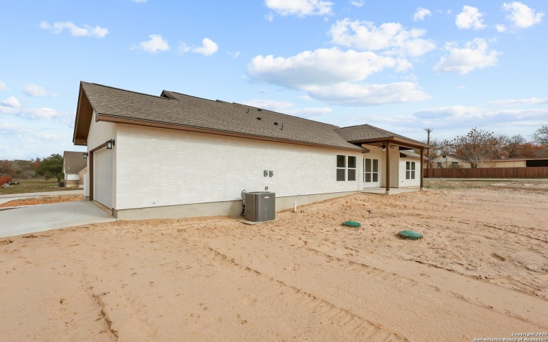 70 Log Cabin Way, Poteet, TX 78065, 4 Bedrooms Bedrooms, ,2 BathroomsBathrooms,Residential,For Sale,70 Log Cabin Way,0,1911937