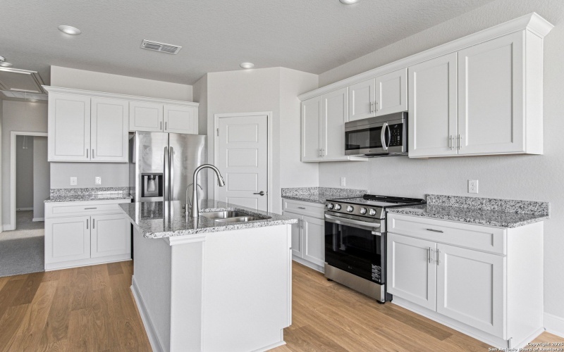 7127 Magnolia Creek, San Antonio, TX 78252, ,Residential Multi Family,En Venta,7127 Magnolia Creek,0,1921714