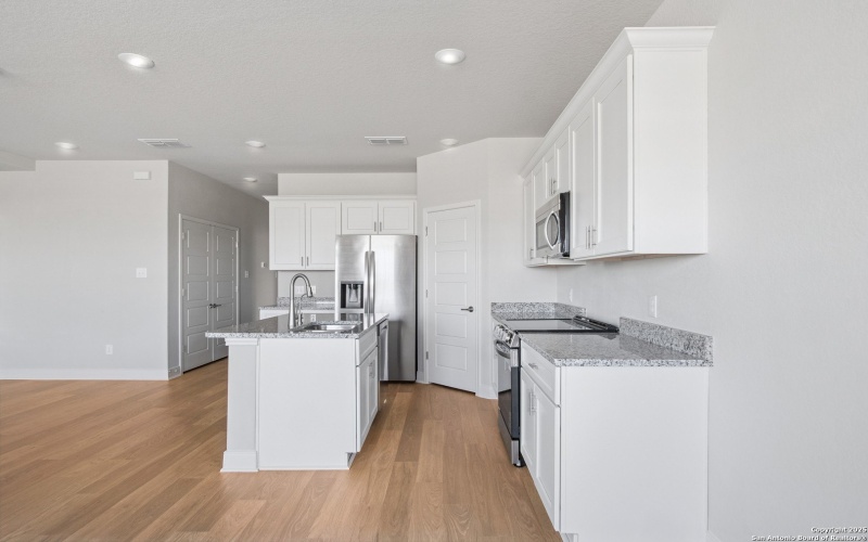 7142 Magnolia Creek, San Antonio, TX 78252, ,Residential Multi Family,En Venta,7142 Magnolia Creek,0,1921719