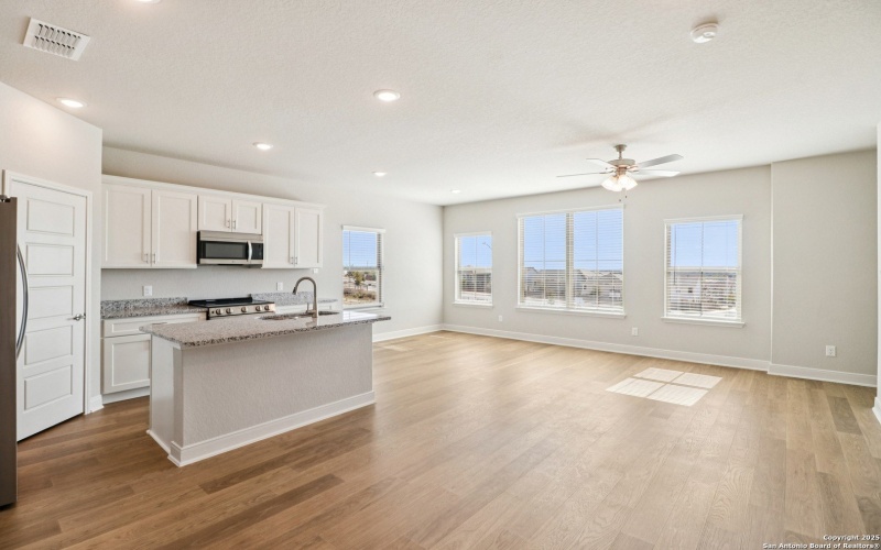 7158 Magnolia Creek, San Antonio, TX 78252, ,Residential Multi Family,En Venta,7158 Magnolia Creek,0,1924223