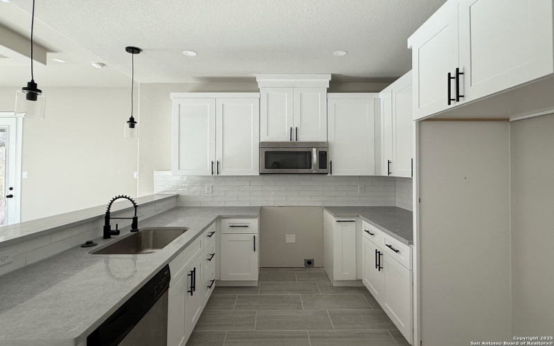 411 Moselle, San Antonio, TX 78237, 3 Bedrooms Bedrooms, ,2 BathroomsBathrooms,Residential,For Sale,411 Moselle,0,1928349