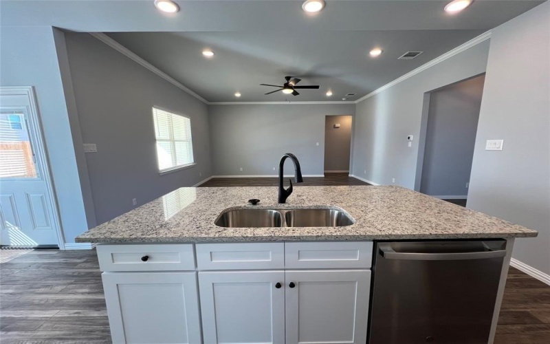 102 Levi Drive, Cleburne, TX 76031, 4 Habitaciones Habitaciones , ,2 BañosBaños,Residential,En Venta,102 Levi Drive,20735477