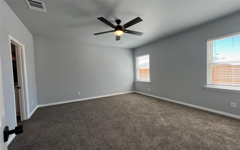102 Levi Drive, Cleburne, TX 76031, 4 Habitaciones Habitaciones , ,2 BañosBaños,Residential,En Venta,102 Levi Drive,20735477