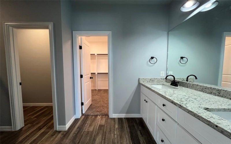 102 Levi Drive, Cleburne, TX 76031, 4 Habitaciones Habitaciones , ,2 BañosBaños,Residential,En Venta,102 Levi Drive,20735477
