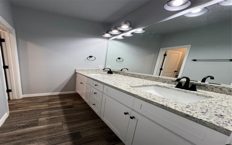 102 Levi Drive, Cleburne, TX 76031, 4 Habitaciones Habitaciones , ,2 BañosBaños,Residential,En Venta,102 Levi Drive,20735477