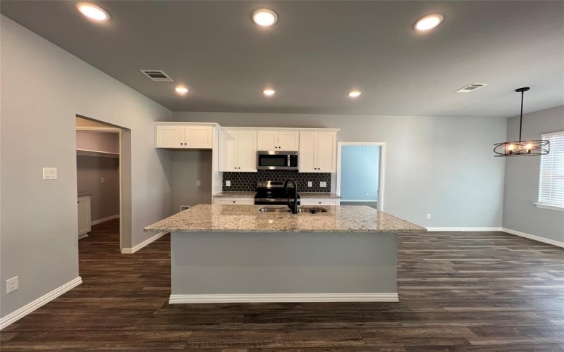 102 Levi Drive, Cleburne, TX 76031, 4 Habitaciones Habitaciones , ,2 BañosBaños,Residential,En Venta,102 Levi Drive,20735477