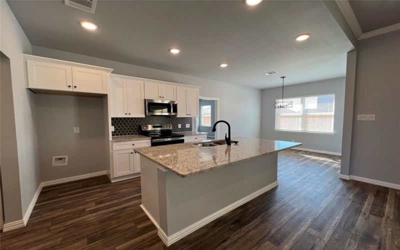 102 Levi Drive, Cleburne, TX 76031, 4 Habitaciones Habitaciones , ,2 BañosBaños,Residential,En Venta,102 Levi Drive,20735477
