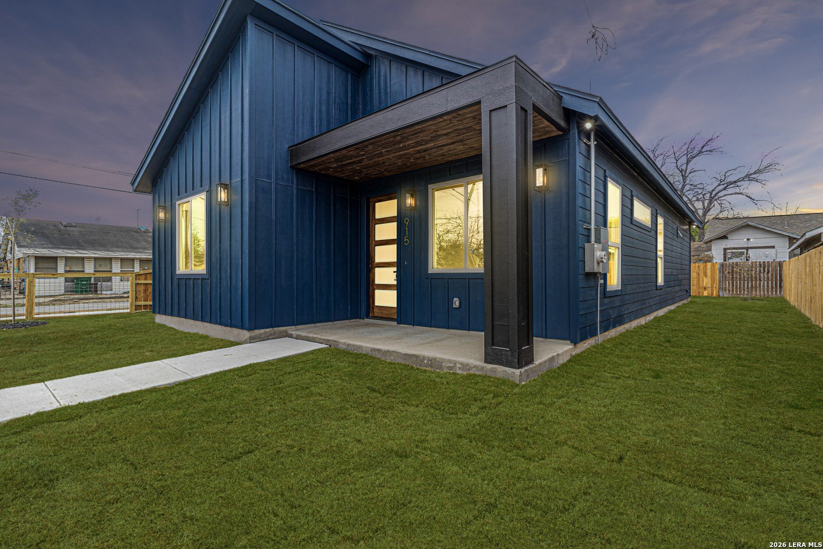 915 Saint James, San Antonio, TX 78202, 3 Bedrooms Bedrooms, ,2 BathroomsBathrooms,Residential,For Sale,915 Saint James,0,1946284