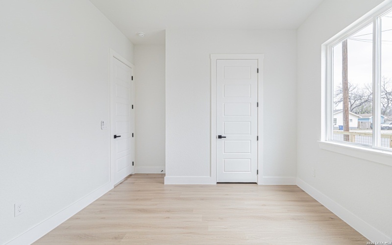 915 Saint James, San Antonio, TX 78202, 3 Bedrooms Bedrooms, ,2 BathroomsBathrooms,Residential,For Sale,915 Saint James,0,1946284