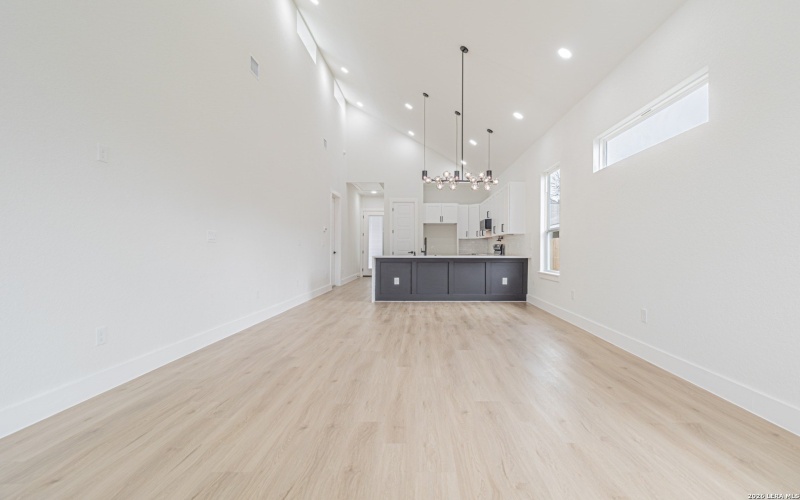 915 Saint James, San Antonio, TX 78202, 3 Bedrooms Bedrooms, ,2 BathroomsBathrooms,Residential,For Sale,915 Saint James,0,1946284