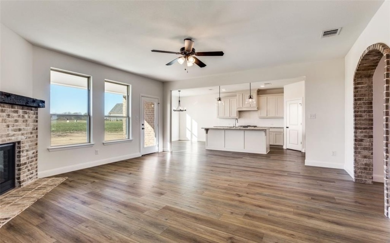 11701 Blackfoot Court, Godley, TX 76044, 3 Bedrooms Bedrooms, ,2 BathroomsBathrooms,Residential,For Sale,11701 Blackfoot Court,20747262