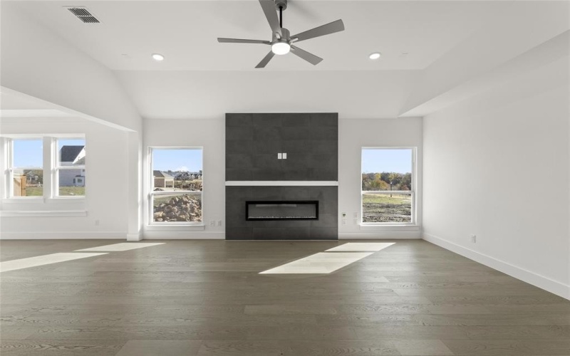 8121 Twin Creek Drive, Rowlett, TX 75089, 4 Habitaciones Habitaciones , ,3 BañosBaños,Residential,En Venta,8121 Twin Creek Drive,0,20747311