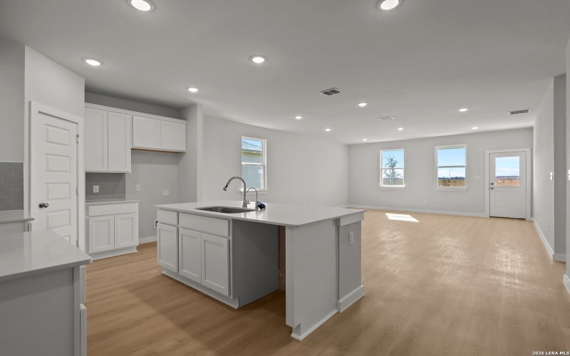 8311 SMITHERS AVENUE, San Antonio, TX 78252, 4 Bedrooms Bedrooms, ,3 BathroomsBathrooms,Residential,For Sale,8311 SMITHERS AVENUE,0,1951862