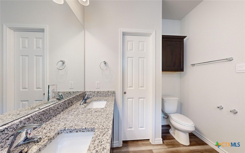 2037 Buckner Street, Nolanville, TX 76559, 4 Habitaciones Habitaciones , ,2 BañosBaños,Residential,En Venta,2037 Buckner Street,0,608387