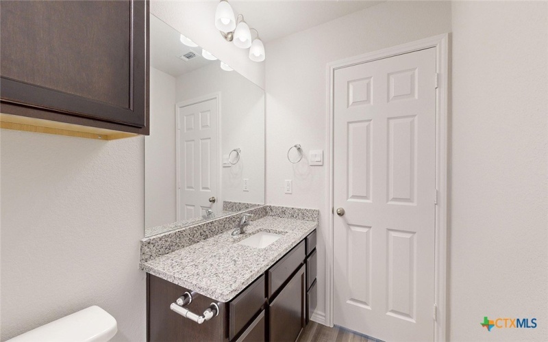 2037 Buckner Street, Nolanville, TX 76559, 4 Habitaciones Habitaciones , ,2 BañosBaños,Residential,En Venta,2037 Buckner Street,0,608387