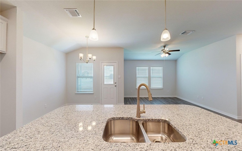 2037 Buckner Street, Nolanville, TX 76559, 4 Habitaciones Habitaciones , ,2 BañosBaños,Residential,En Venta,2037 Buckner Street,0,608387