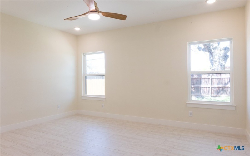 1105 W 1st Street, Lampasas, TX 76550, 2 Bedrooms Bedrooms, ,2 BathroomsBathrooms,Residential,For Sale,1105 W 1st Street,0,608424