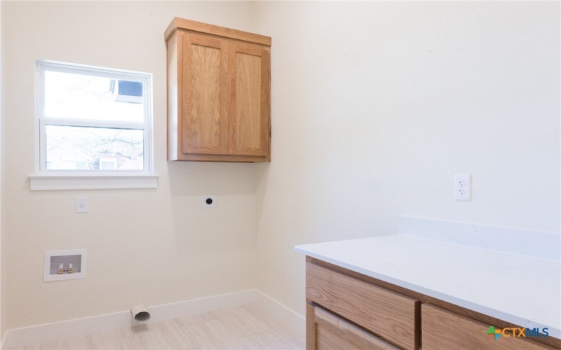 1105 W 1st Street, Lampasas, TX 76550, 2 Bedrooms Bedrooms, ,2 BathroomsBathrooms,Residential,For Sale,1105 W 1st Street,0,608424