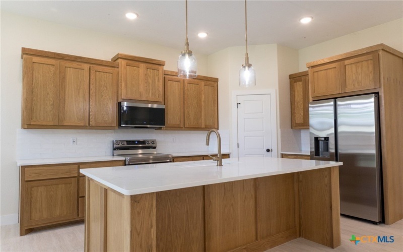 1105 W 1st Street, Lampasas, TX 76550, 2 Bedrooms Bedrooms, ,2 BathroomsBathrooms,Residential,For Sale,1105 W 1st Street,0,608424