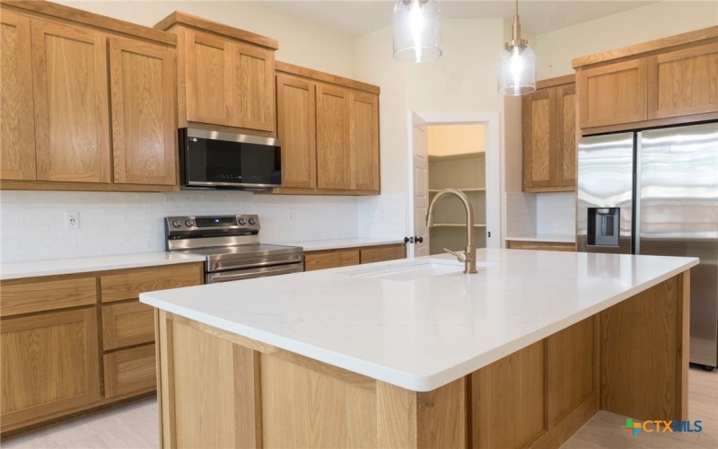 1105 W 1st Street, Lampasas, TX 76550, 2 Bedrooms Bedrooms, ,2 BathroomsBathrooms,Residential,For Sale,1105 W 1st Street,0,608424