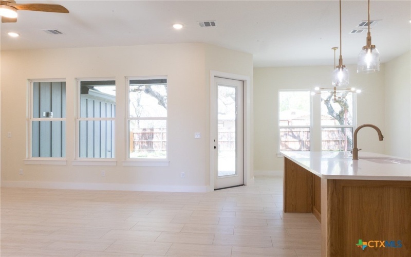 1105 W 1st Street, Lampasas, TX 76550, 2 Bedrooms Bedrooms, ,2 BathroomsBathrooms,Residential,For Sale,1105 W 1st Street,0,608424