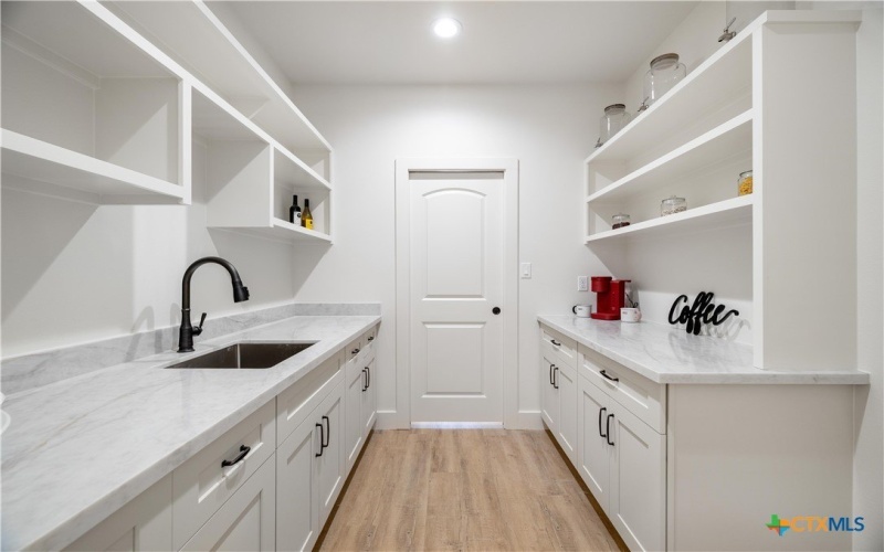 112 Ridgehaven Trail, Victoria, TX 77905, 4 Habitaciones Habitaciones , ,2 BañosBaños,Residential,En Venta,112 Ridgehaven Trail,0,608438