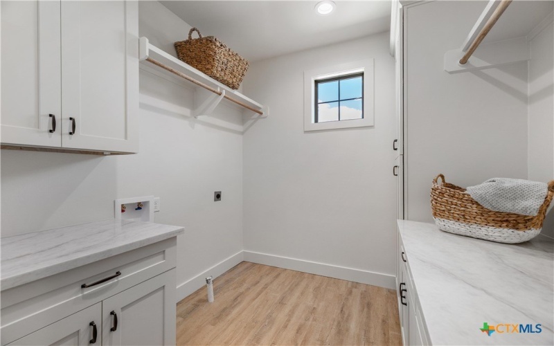 112 Ridgehaven Trail, Victoria, TX 77905, 4 Habitaciones Habitaciones , ,2 BañosBaños,Residential,En Venta,112 Ridgehaven Trail,0,608438