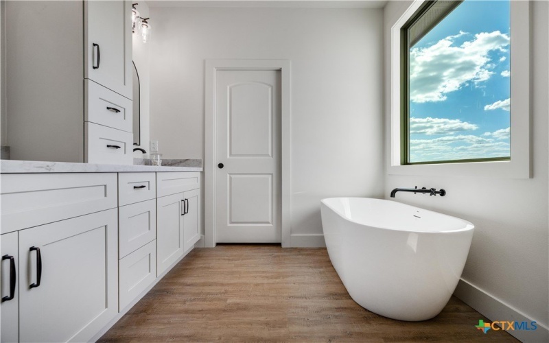 112 Ridgehaven Trail, Victoria, TX 77905, 4 Habitaciones Habitaciones , ,2 BañosBaños,Residential,En Venta,112 Ridgehaven Trail,0,608438