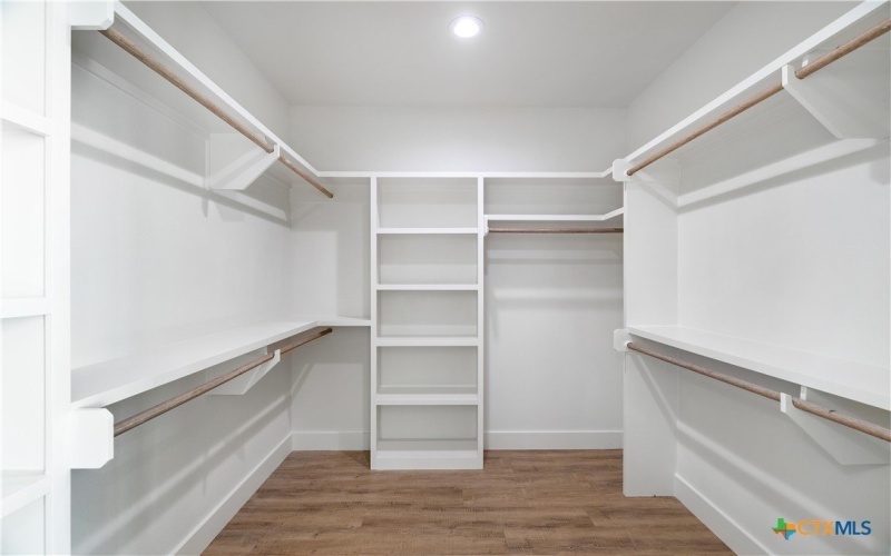 112 Ridgehaven Trail, Victoria, TX 77905, 4 Habitaciones Habitaciones , ,2 BañosBaños,Residential,En Venta,112 Ridgehaven Trail,0,608438