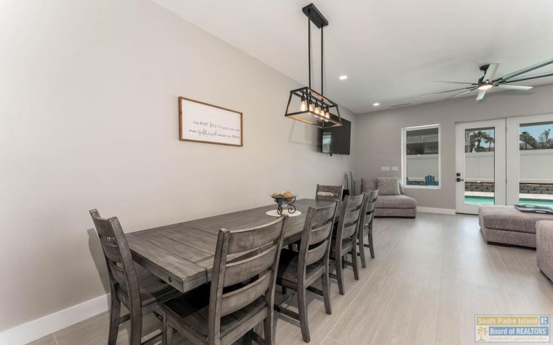 128 Saturn Lane, South Padre Island, TX 78597, 10 Bedrooms Bedrooms, ,10 BathroomsBathrooms,Residential Multi Family,For Sale,128 Saturn Lane,0,106042