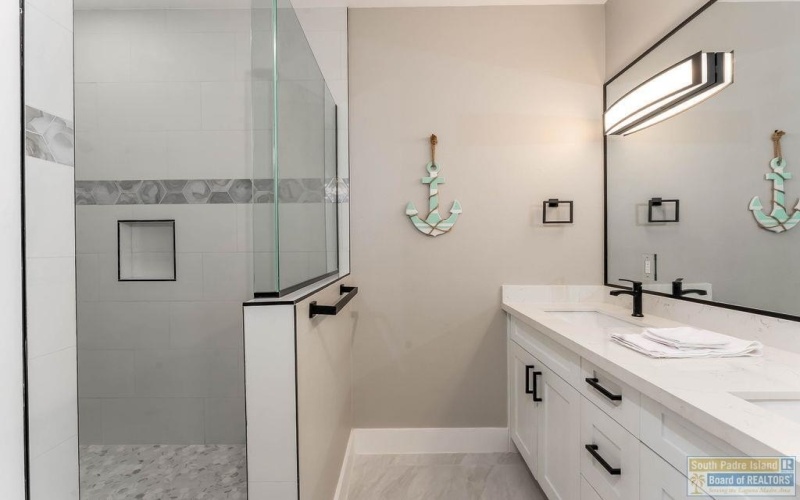 128 Saturn Lane, South Padre Island, TX 78597, 10 Bedrooms Bedrooms, ,10 BathroomsBathrooms,Residential Multi Family,For Sale,128 Saturn Lane,0,106042