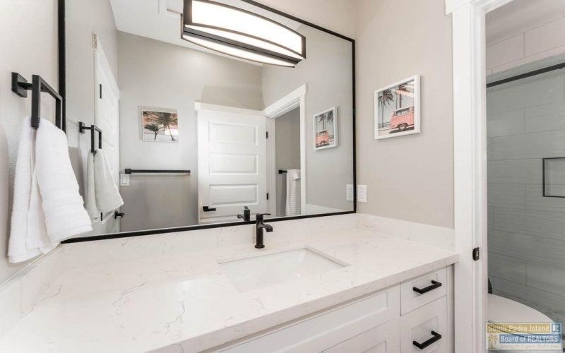 128 Saturn Lane, South Padre Island, TX 78597, 10 Bedrooms Bedrooms, ,10 BathroomsBathrooms,Residential Multi Family,For Sale,128 Saturn Lane,0,106042