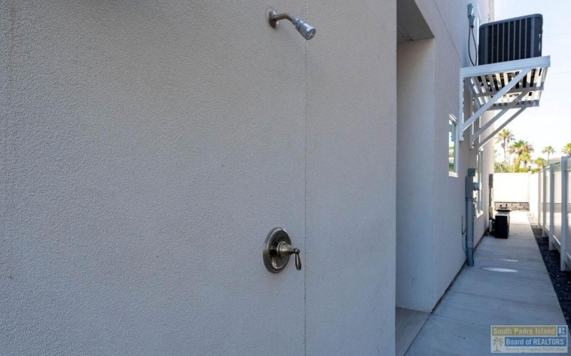 128 Saturn Lane, South Padre Island, TX 78597, 10 Bedrooms Bedrooms, ,10 BathroomsBathrooms,Residential Multi Family,For Sale,128 Saturn Lane,0,106042