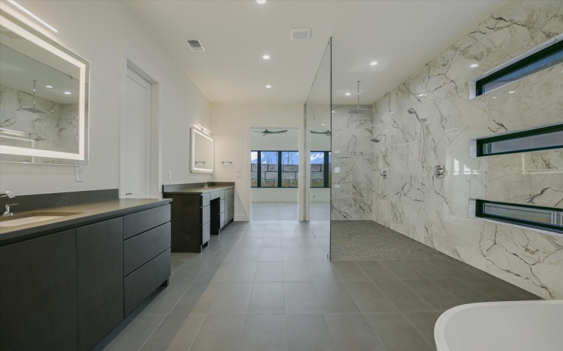 105 Via Roma Court, Horseshoe Bay, TX 78657, 3 Bedrooms Bedrooms, ,3 BathroomsBathrooms,Residential,For Sale,105 Via Roma Court,0,177165