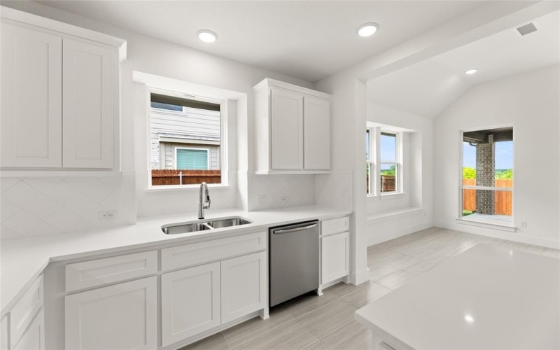 8720 Heartland Drive, Fort Worth, TX 76123, 4 Habitaciones Habitaciones , ,3 BañosBaños,Residential,En Venta,8720 Heartland Drive,0,20736053