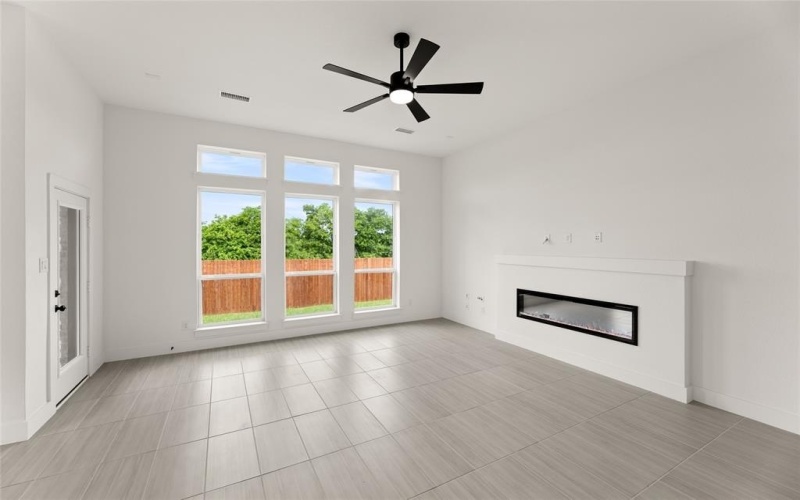 8720 Heartland Drive, Fort Worth, TX 76123, 4 Habitaciones Habitaciones , ,3 BañosBaños,Residential,En Venta,8720 Heartland Drive,0,20736053