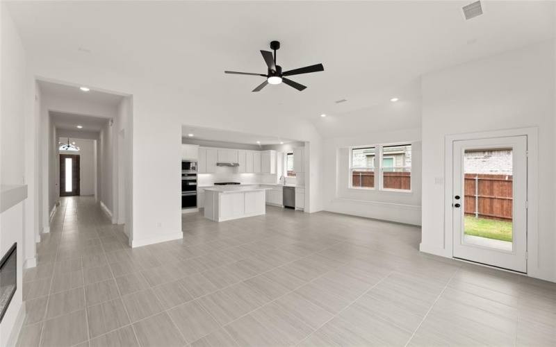 8720 Heartland Drive, Fort Worth, TX 76123, 4 Habitaciones Habitaciones , ,3 BañosBaños,Residential,En Venta,8720 Heartland Drive,0,20736053