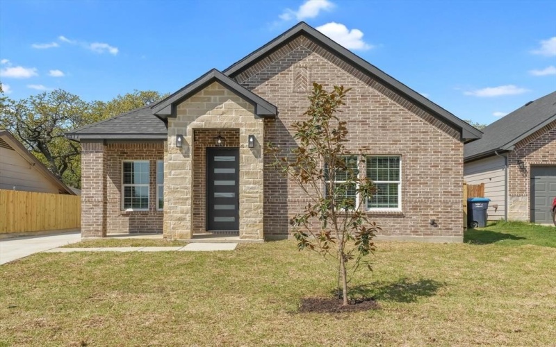 4417 Martin Street, Fort Worth, TX 76119, 4 Habitaciones Habitaciones , ,2 BañosBaños,Residential,En Venta,4417 Martin Street,0,21217979