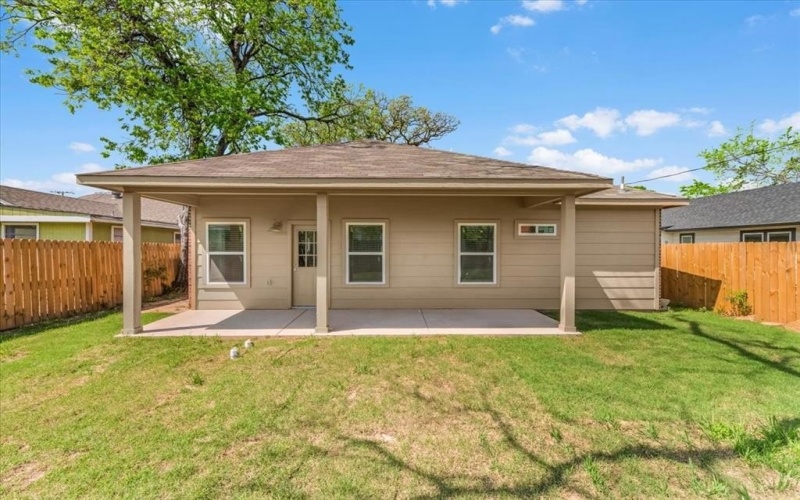 804 N Chandler Drive, Fort Worth, TX 76111, 3 Bedrooms Bedrooms, ,2 BathroomsBathrooms,Residential,For Sale,804 N Chandler Drive,0,21218133