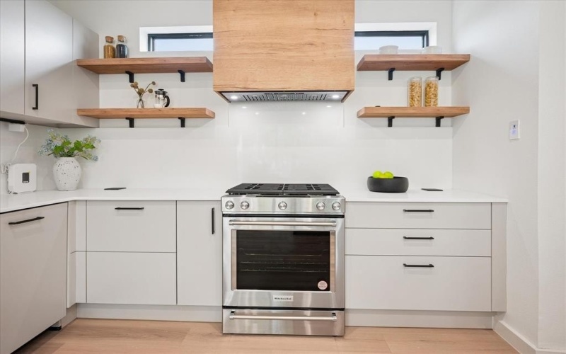 4534 Lake Avenue #103, Dallas, TX 75219, 3 Bedrooms Bedrooms, ,3 BathroomsBathrooms,Residential,For Sale,4534 Lake Avenue,0,21218202