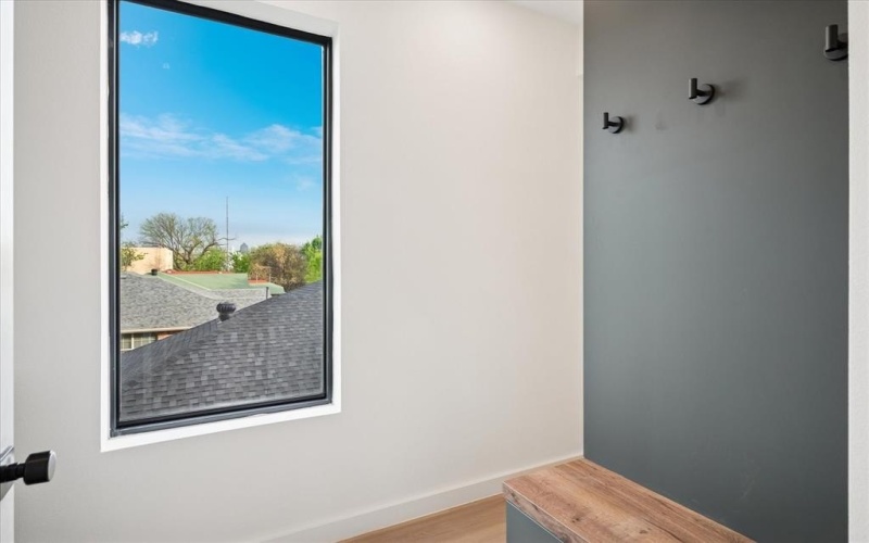 4534 Lake Avenue #103, Dallas, TX 75219, 3 Bedrooms Bedrooms, ,3 BathroomsBathrooms,Residential,For Sale,4534 Lake Avenue,0,21218202