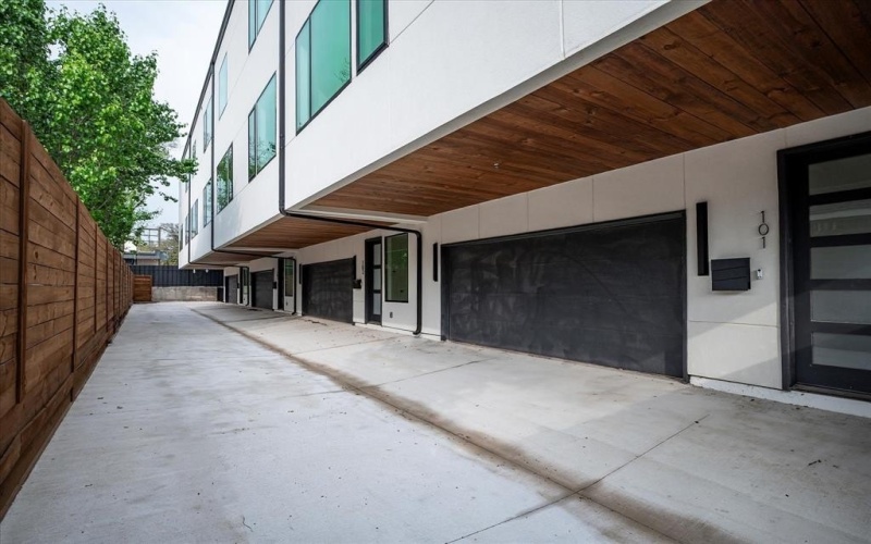 4534 Lake Avenue #103, Dallas, TX 75219, 3 Bedrooms Bedrooms, ,3 BathroomsBathrooms,Residential,For Sale,4534 Lake Avenue,0,21218202