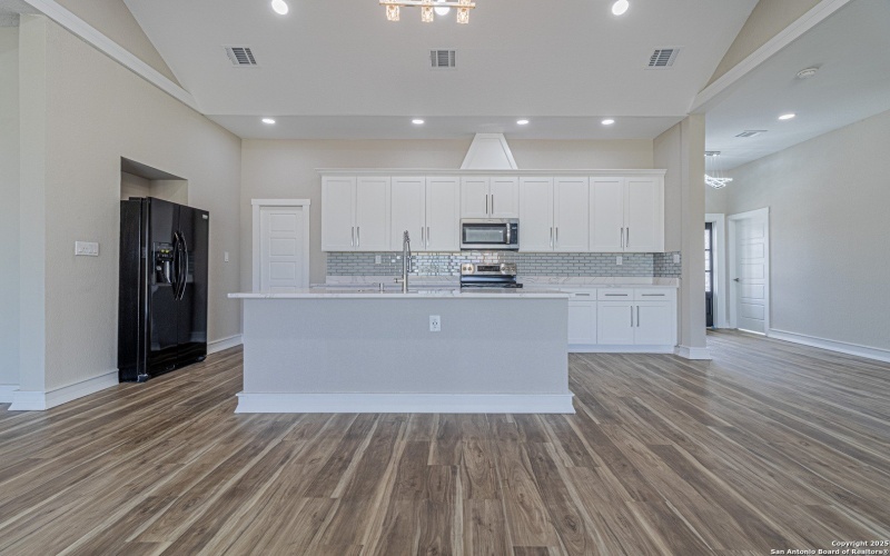 16923 Rancho Escondido, Atascosa, TX 78002, 4 Bedrooms Bedrooms, ,3 BathroomsBathrooms,Residential,For Sale,16923 Rancho Escondido,0,1911076