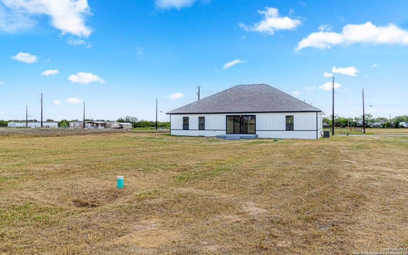 16923 Rancho Escondido, Atascosa, TX 78002, 4 Bedrooms Bedrooms, ,3 BathroomsBathrooms,Residential,For Sale,16923 Rancho Escondido,0,1911076