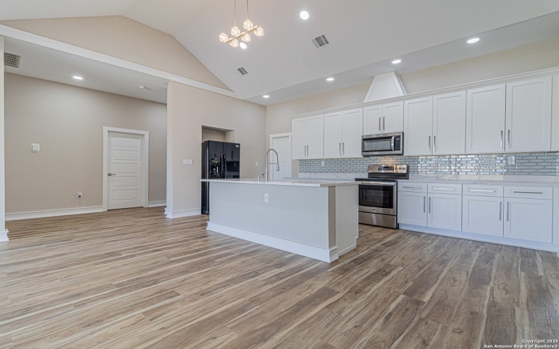 16923 Rancho Escondido, Atascosa, TX 78002, 4 Bedrooms Bedrooms, ,3 BathroomsBathrooms,Residential,For Sale,16923 Rancho Escondido,0,1911076