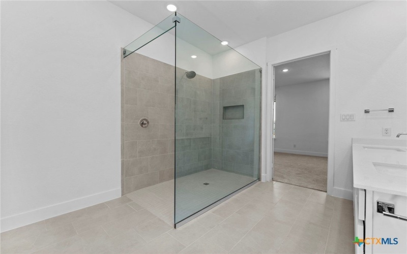 5540 Paschal Park, New Braunfels, TX 78132, 4 Bedrooms Bedrooms, ,2 BathroomsBathrooms,Residential,For Sale,5540 Paschal Park,0,608470