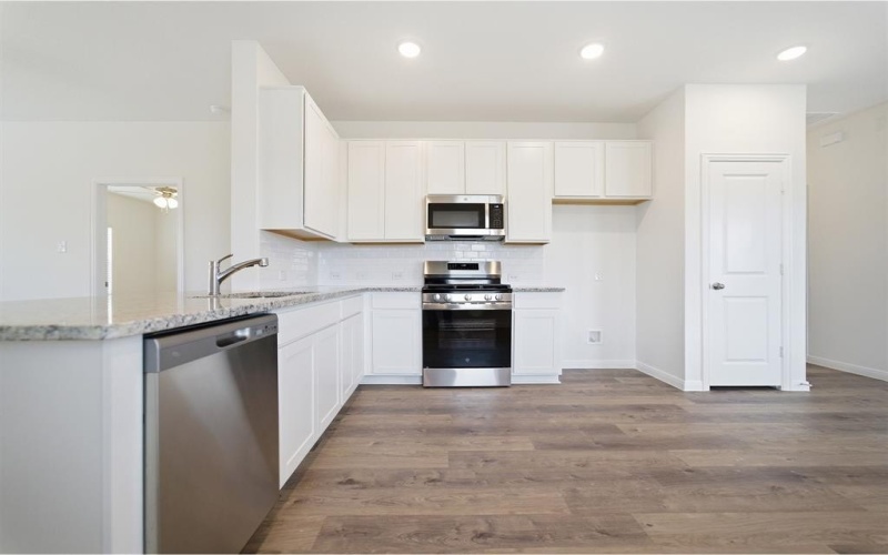 5207 Millbrook Drive, McKinney, TX 75071, 3 Bedrooms Bedrooms, ,2 BathroomsBathrooms,Residential,For Sale,5207 Millbrook Drive,0,21218962