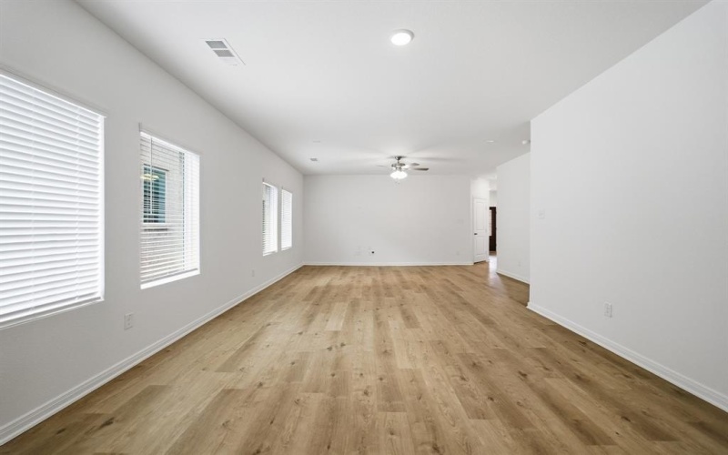 5305 Millbrook Drive, McKinney, TX 75071, 3 Bedrooms Bedrooms, ,2 BathroomsBathrooms,Residential,For Sale,5305 Millbrook Drive,0,21219019